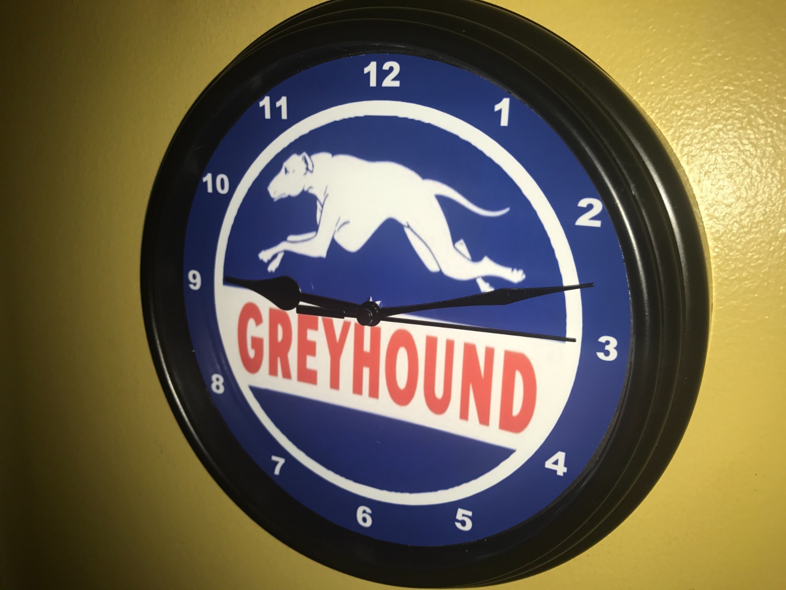 Greyhound Bus Driver Depot Garage Man Cave Advertising Clock Sign