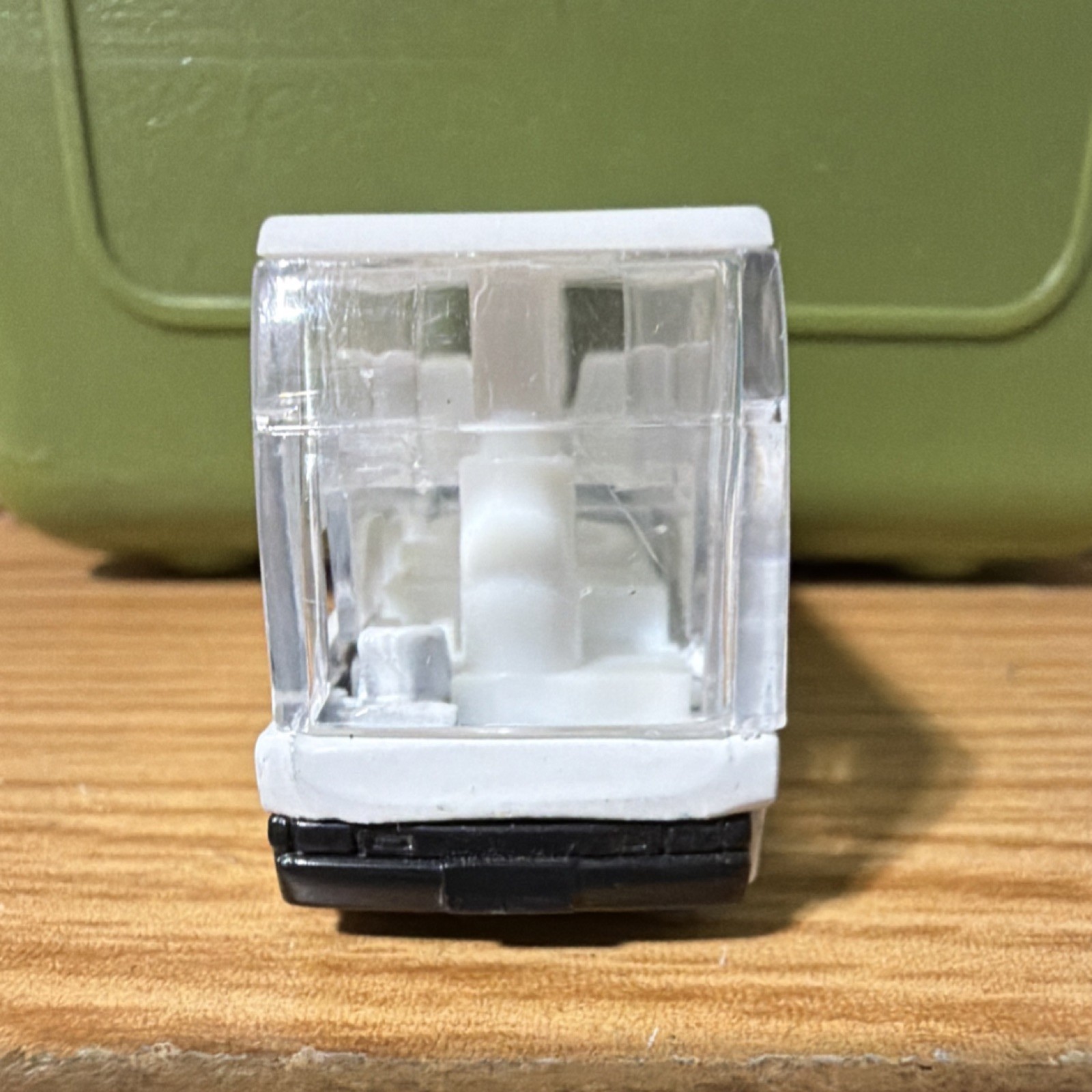 American Airlines Diecast Double-Decker Bus White Collectible Toy