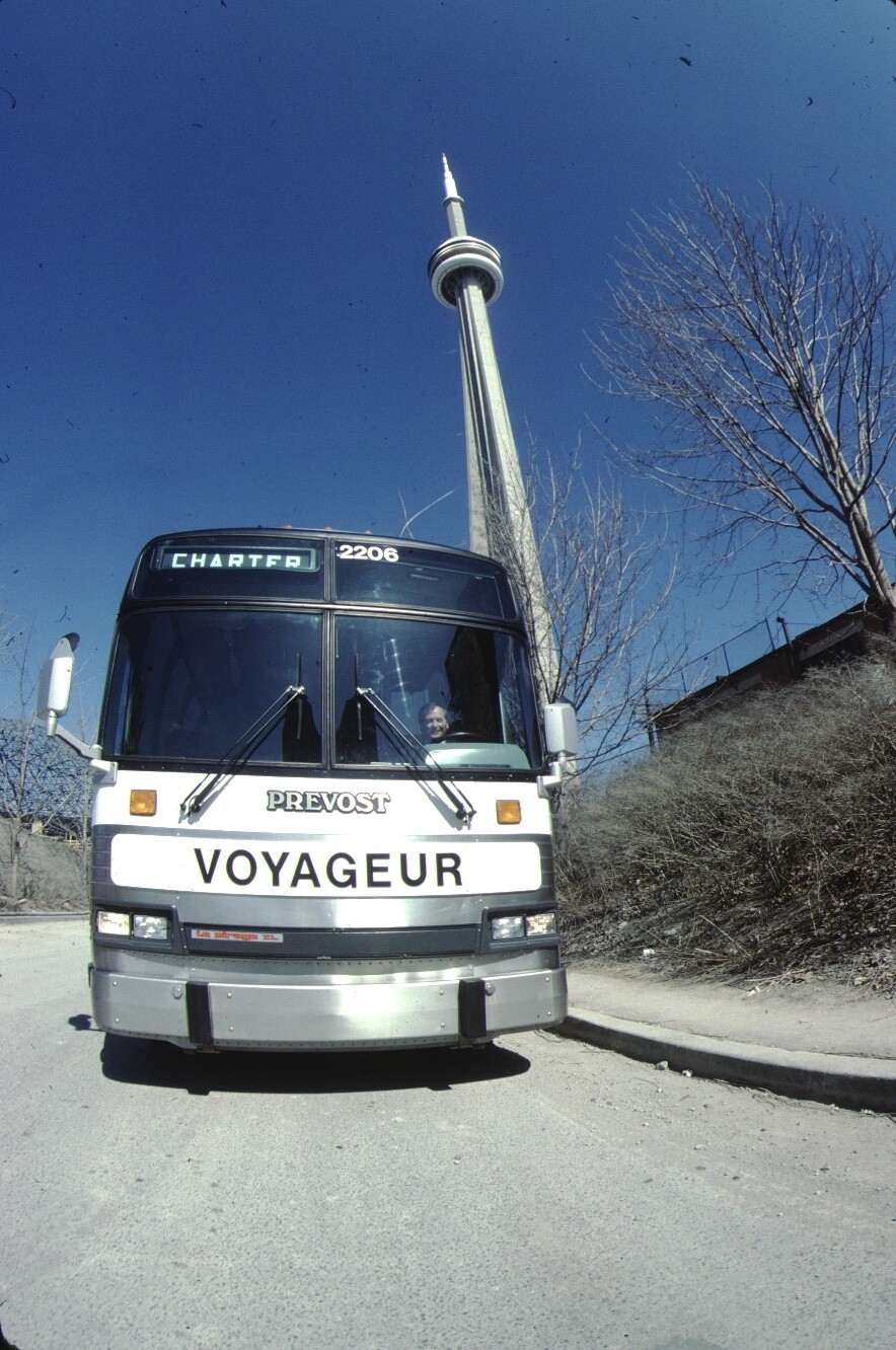 Voyageur Prevost Bus Kodachrome original Kodak Slide