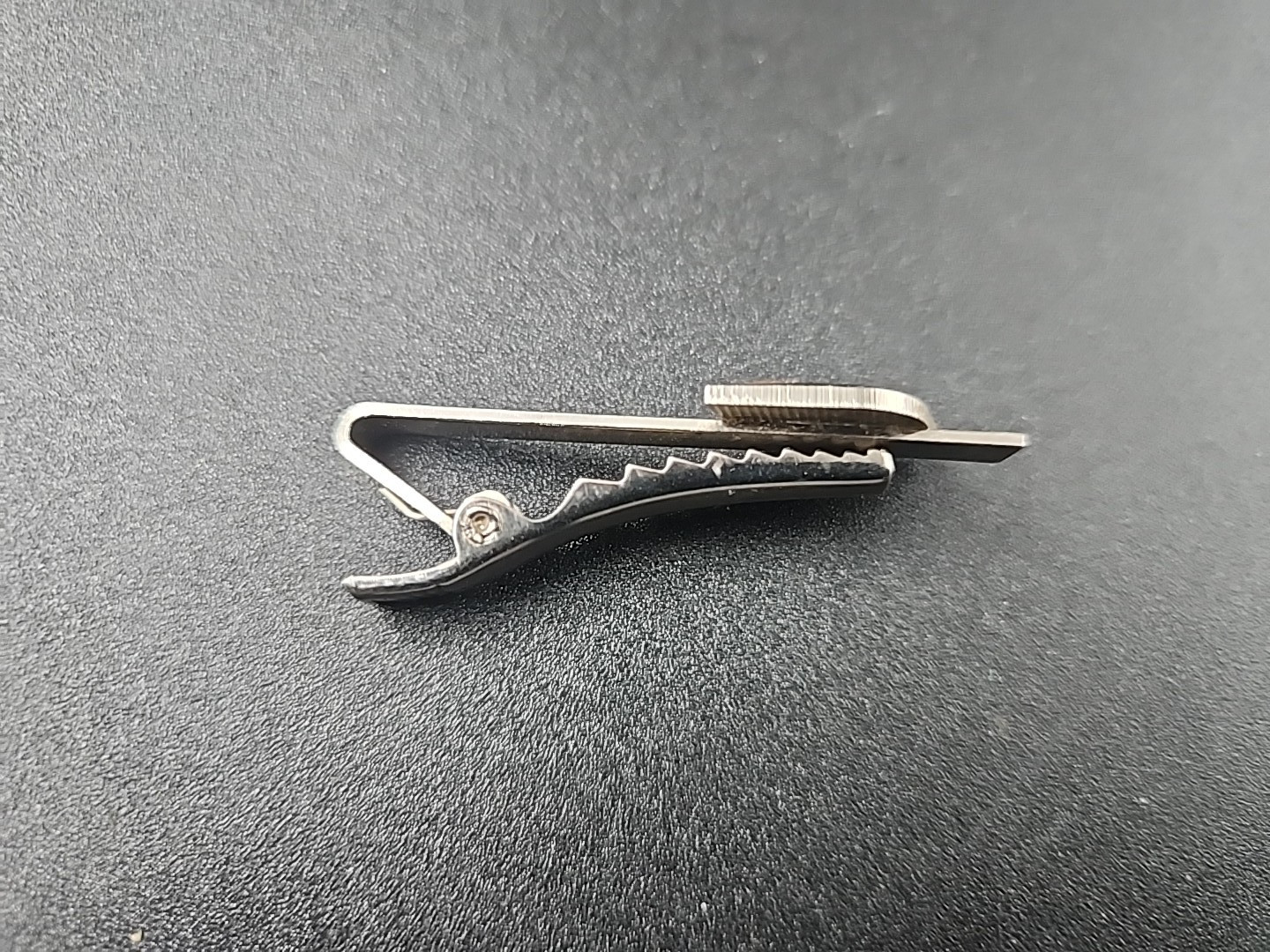 VTG Greyhound Bus Lines Metal Enameled Tie Clip 1980s Racing Dog Retro Tie Clip