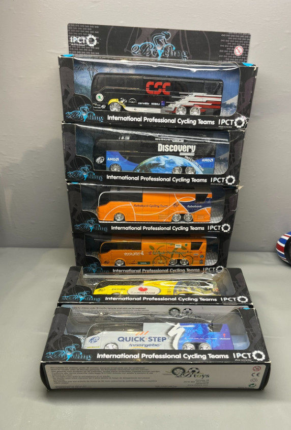 IPCT 1/50 Tour de France Cycling Team Bus Diecast Model Bus 1 pcs