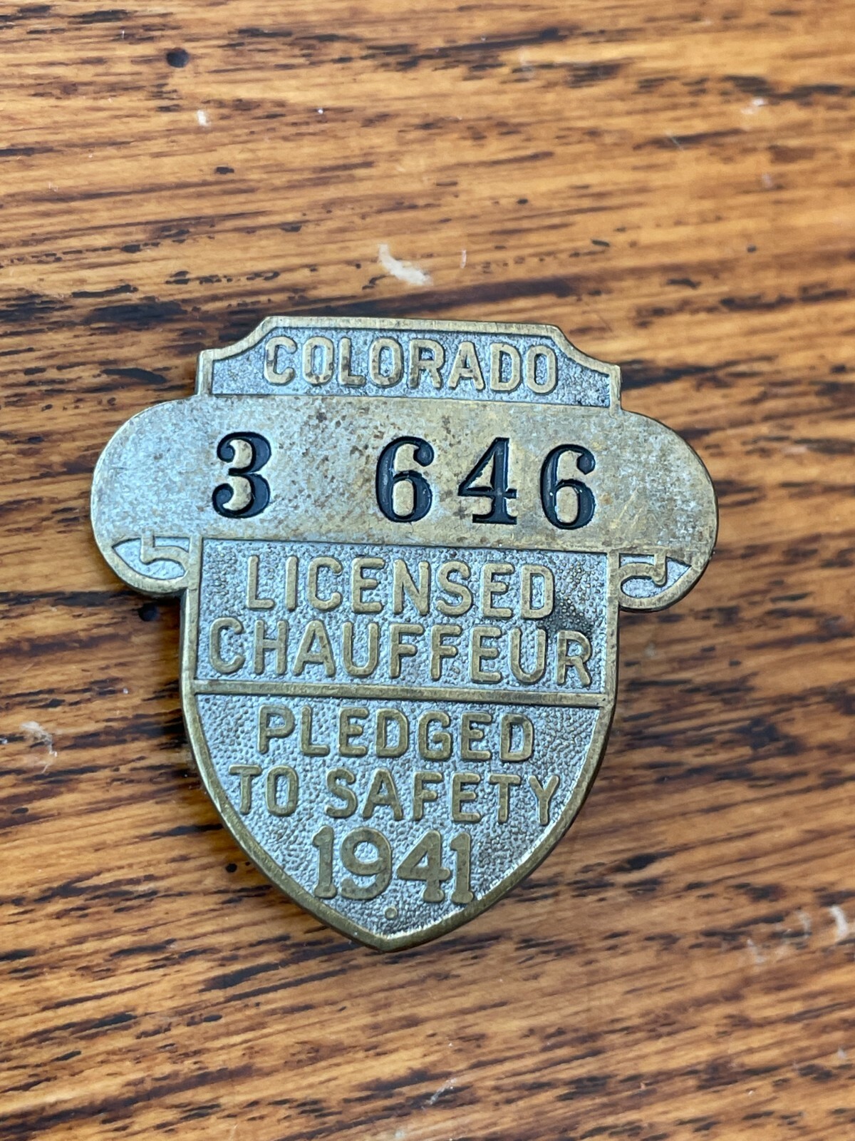 Vintage 1941 Colorado Licensed Driver Chauffeur Taxi Cab Pin Brass Badge Lawlor