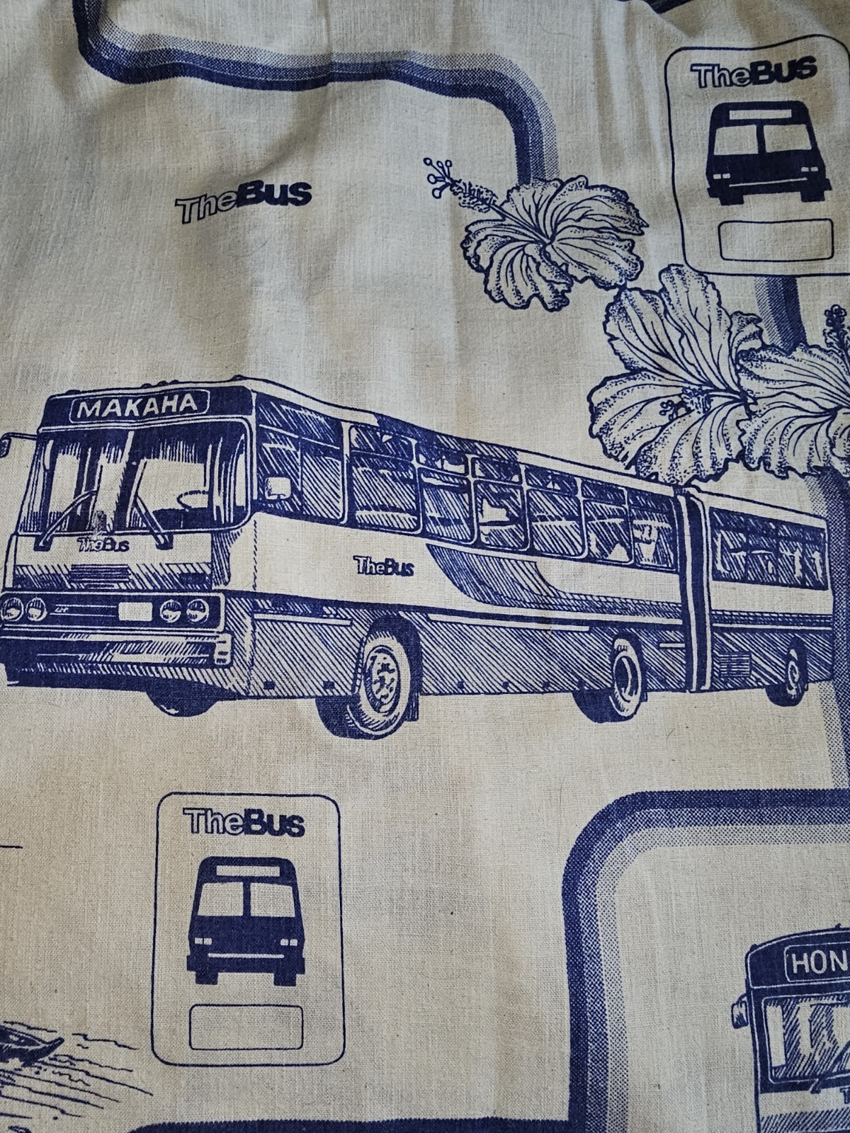 Hawaii Bus Shirt. Medium. The Bus. Malia Brand.