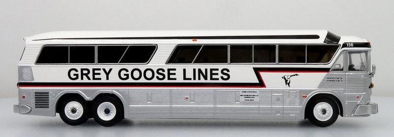 Iconic Replicas 1:87 MCI MC-7 Challenger Intercity Coach: Grey Goose Lines