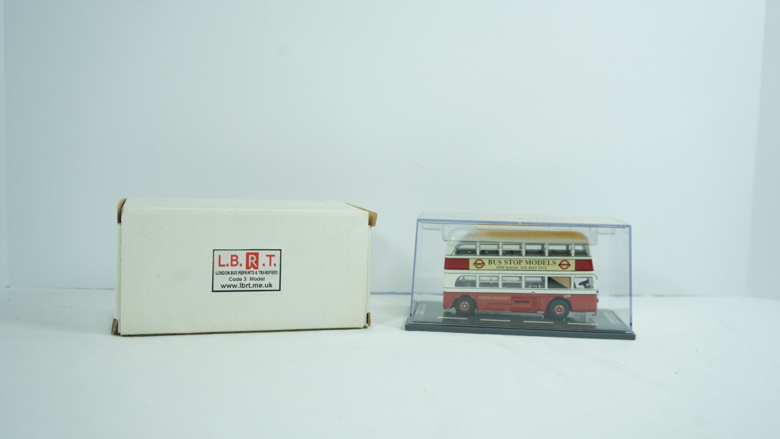 Bus Stop Models LBRT Repaint London Transport Red Q D/Deck Bus Route 114 NEW B64