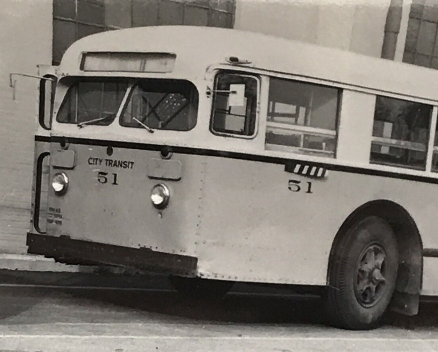 Trackless Trolley City Transit Lines CTL Dayton Ohio Bus #51 B&W Photo