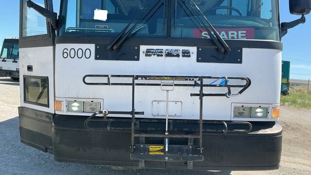 MCI 102-D3 COACH BUS