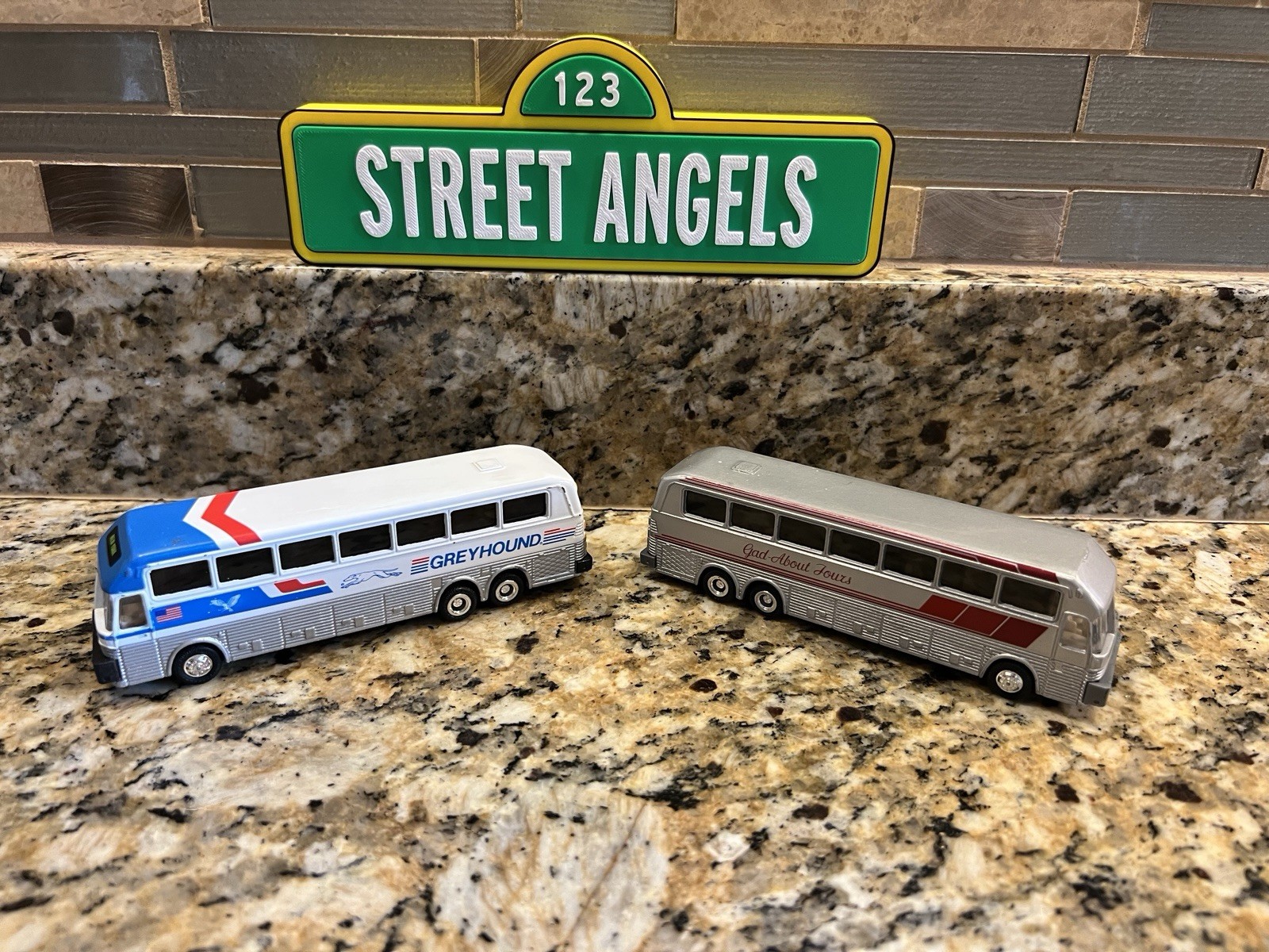 Lot Of 2 Diecast Greyhound Bus/ Gad About Tour Bus