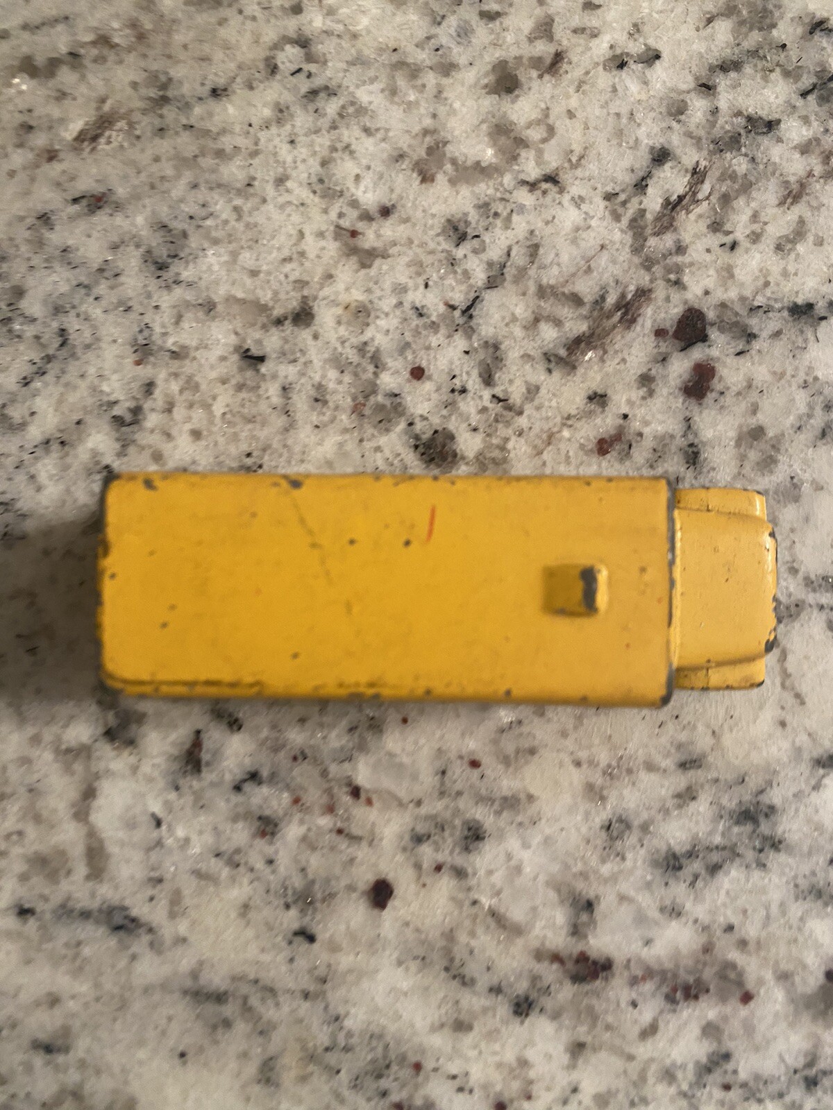 VINTAGE 1985 MATCHBOX YELLOW SCHOOL BUS 1:95 DIECAST 3” LONG