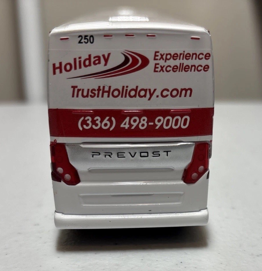 IXO 1/64 Provost H-3 45 Bus