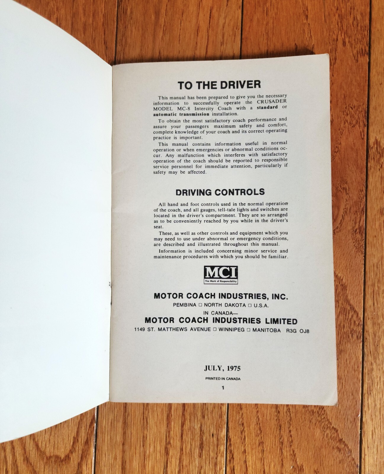 MCI MC8 CRUSADER BUS OPERATORS MANUAL JULY 1975