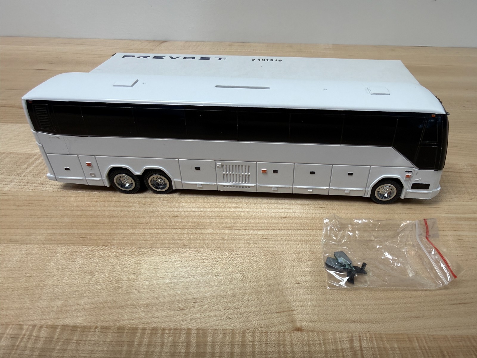 Prevost H3-45 plastic promotional bank model – new in box