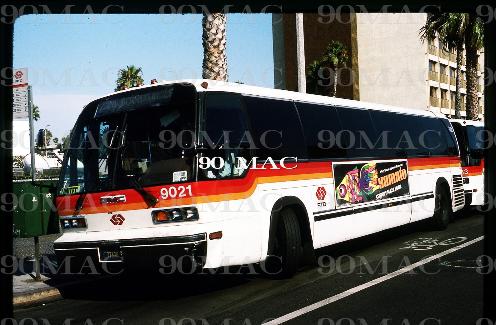ORIGINAL KODACHROME SLIDE SCRTD GMC RTS Bus #9021. (B) Santa Monica CA.