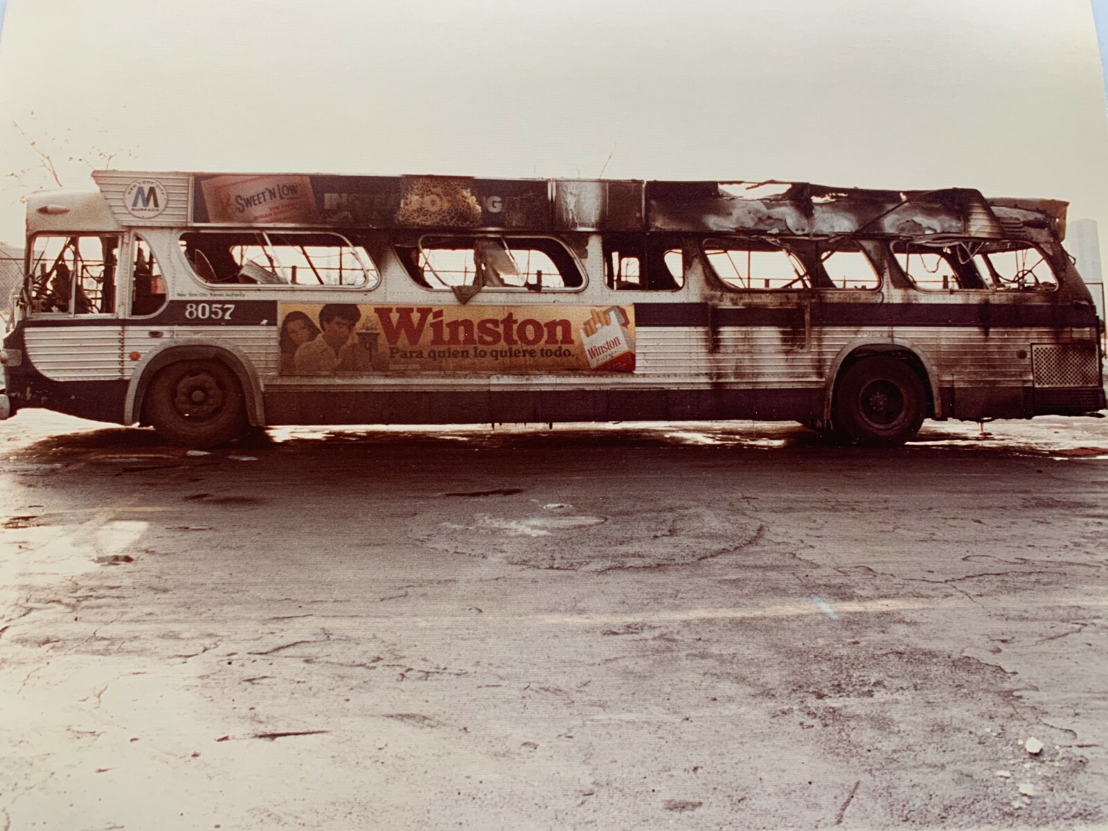 8X10 NY NYC BUS SWEET LOW WINSTON CIGARETTES ADVERTISING FIRE DAMAGE PHOTOGRAPH