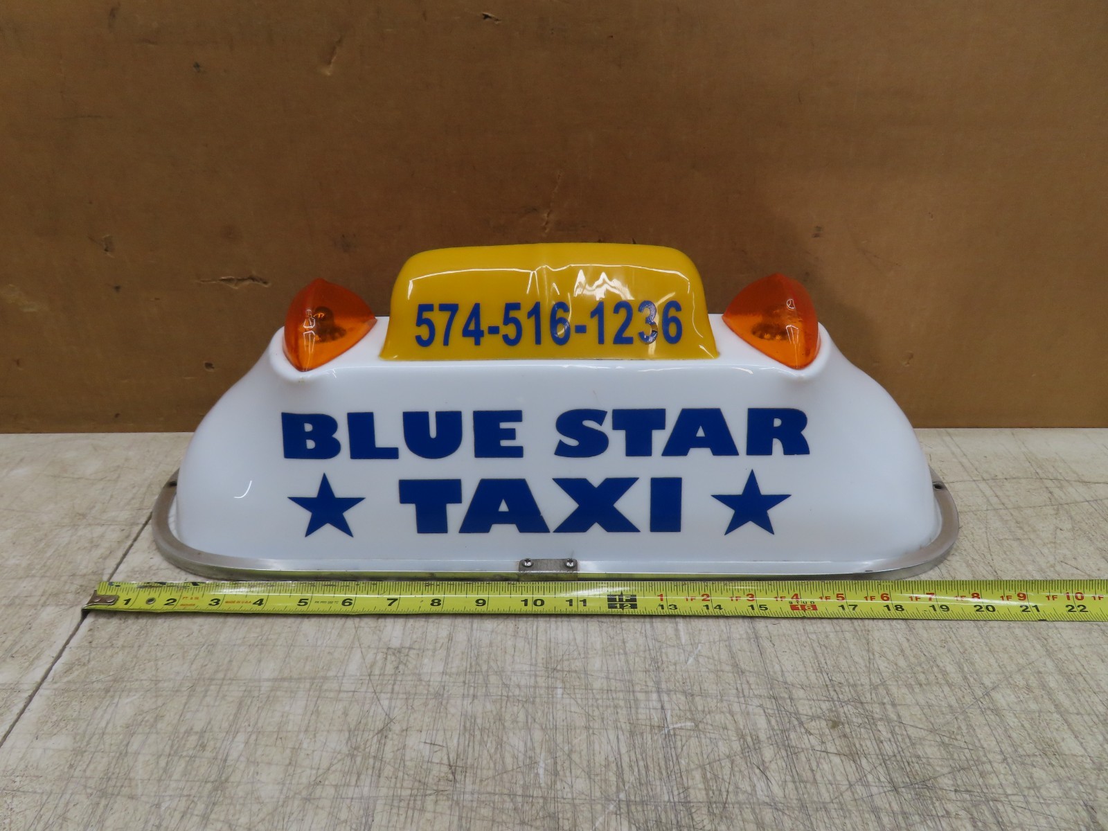 VTG BLUE STAR TAXI CAB ROOF LIGHT SIGN AD CAR TOPPER IN SERVICE MANCAVE ART LAMP