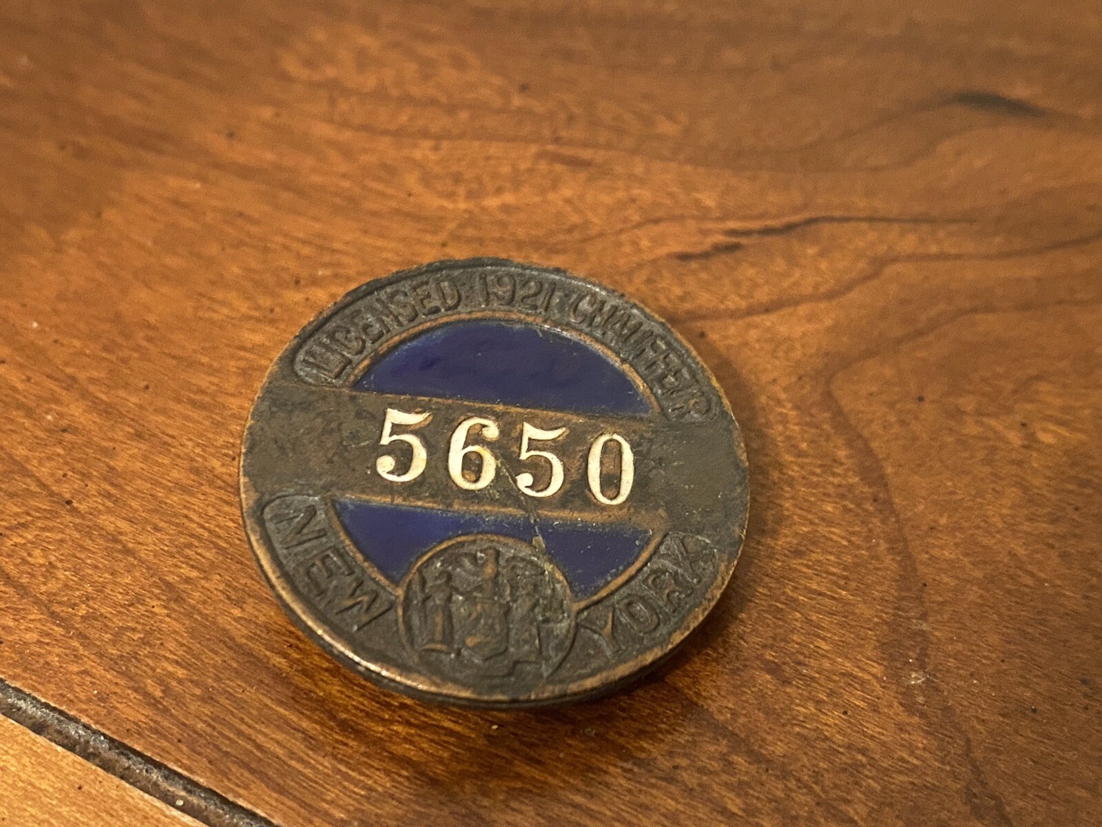 Antique 1921 New York Licensed Chauffeur Badge Low Number 5650