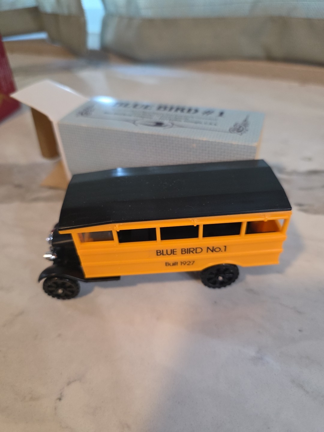 VTG Jimson 380 1927 Ford Model T Blue Bird No. 1 Plastic Scale Model School Bus