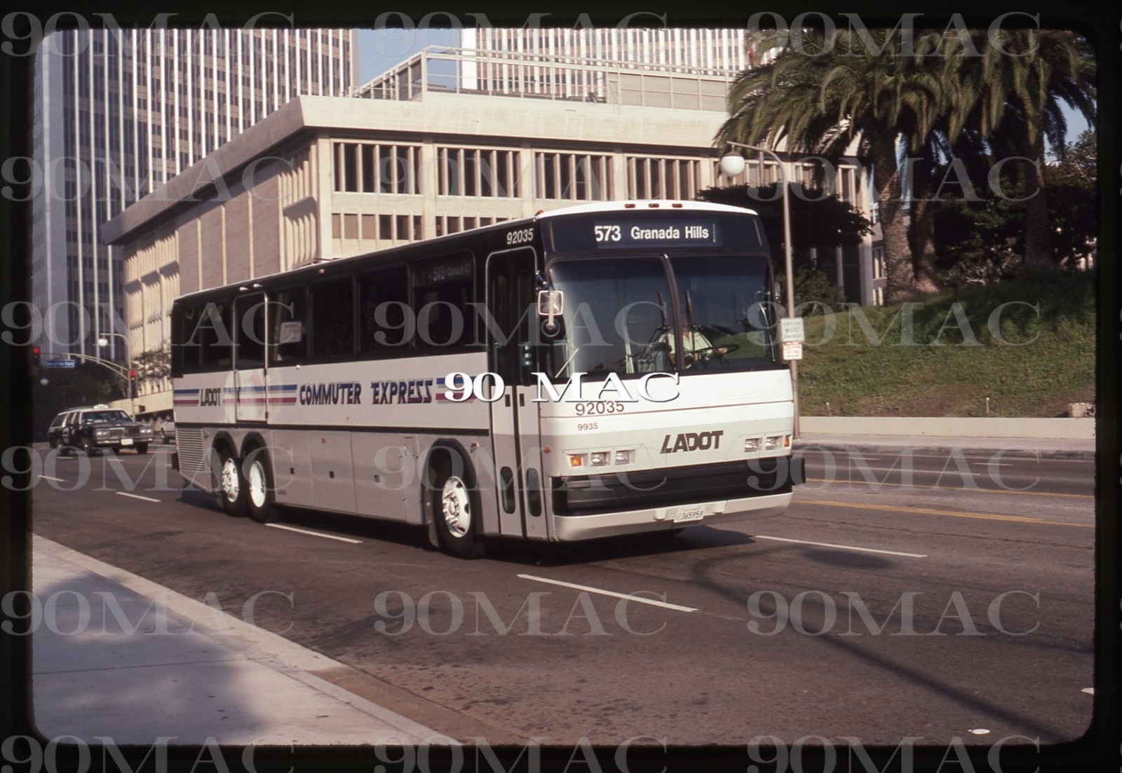 LADOT-COMMUTER EXPRESS. BUS #92035. Los Angeles (CA). Original Slide 1993.