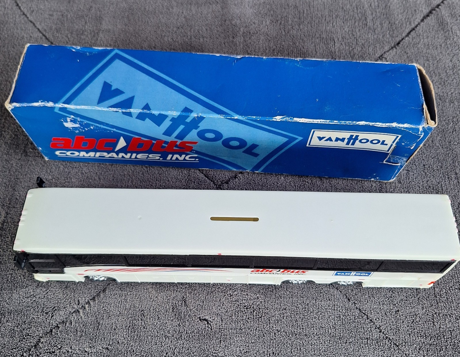 Vintage ABC / Bus Companies Inc. Vanhool Promo Bank New In Box 11″
