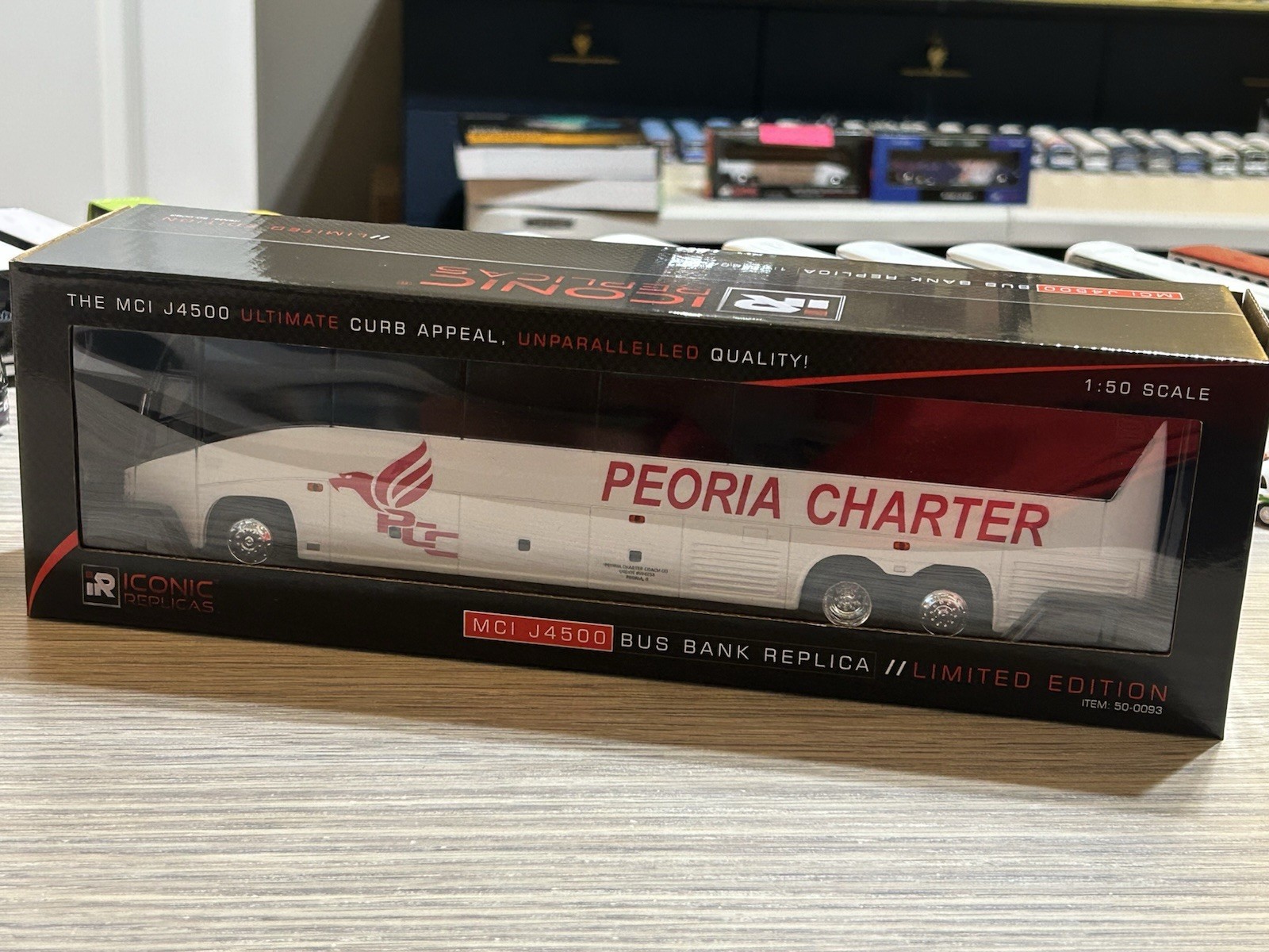 1/50 Iconic Replicas MCI J4500 Peoria Coach Illinois Custom Bus Model
