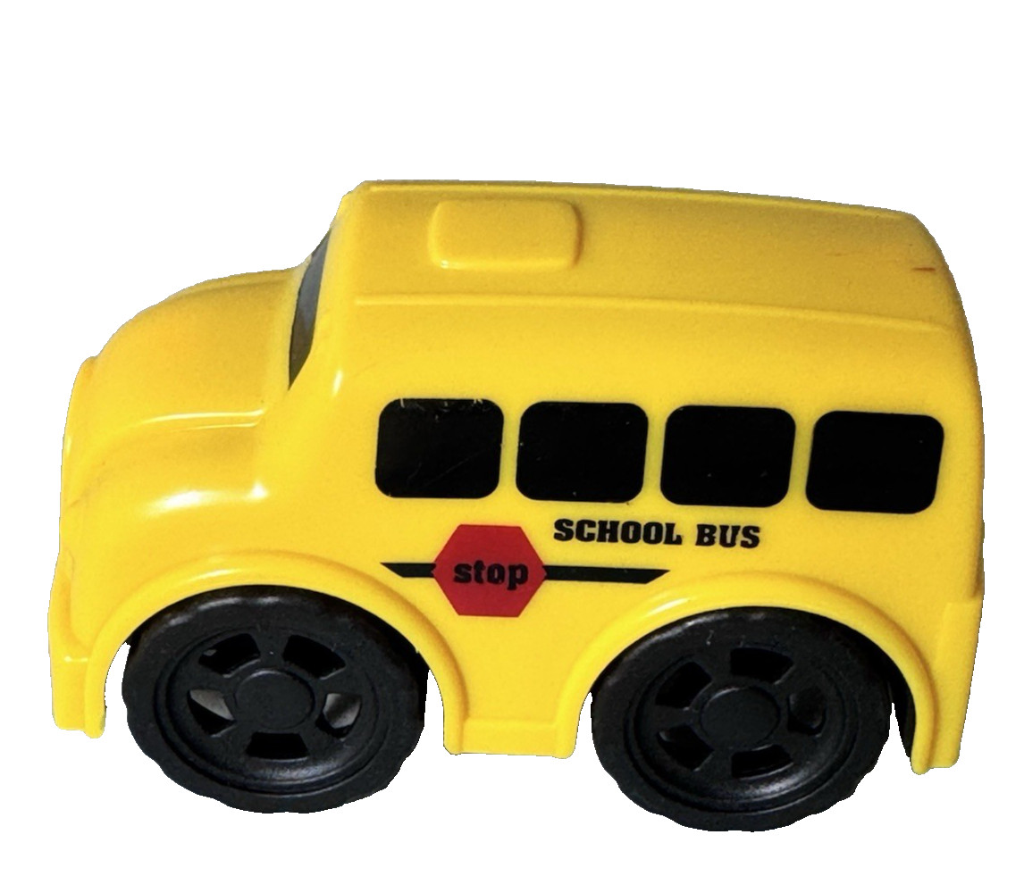 Toysmith Free Wheelers Lightweight Plastic 4 Inch School Bus Toy New
