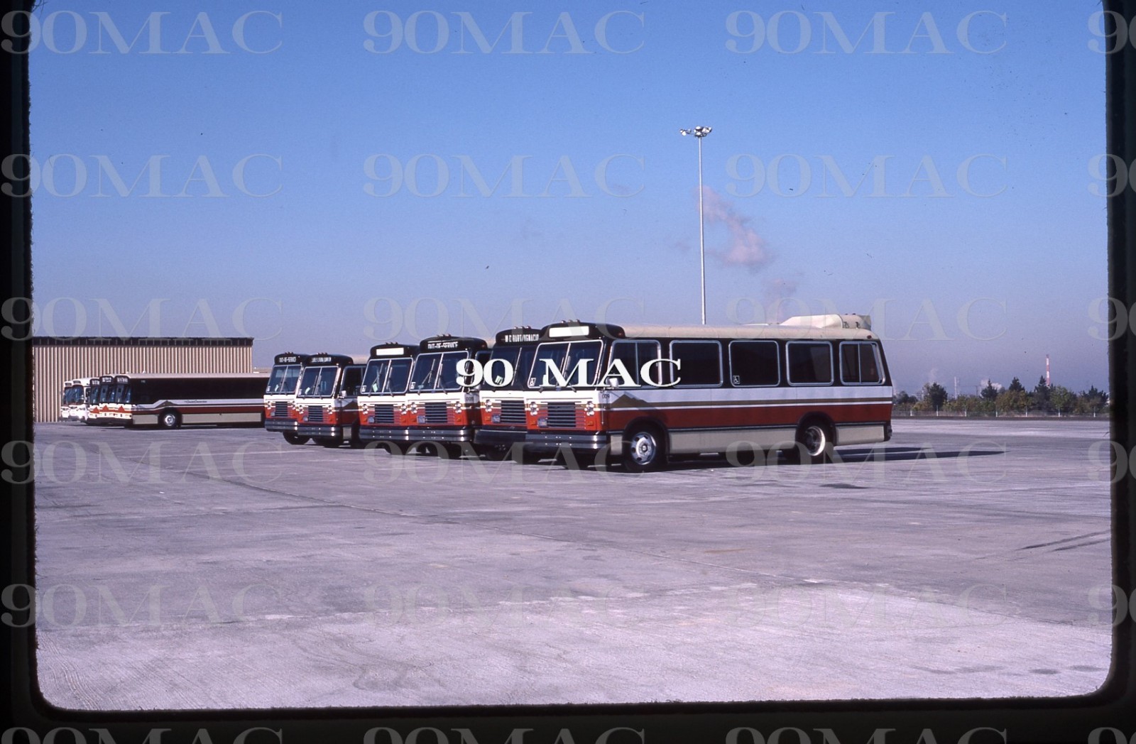 CCCTA. CHANCE BUS #009. Concord (CA). Original Slide 1982.