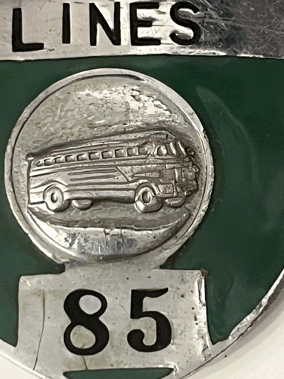 RARE 🇺🇸 1930s-40s VINTAGE CITY TRANSIT LINES BUS DRIVER HAT BADGE # 85 LQQK