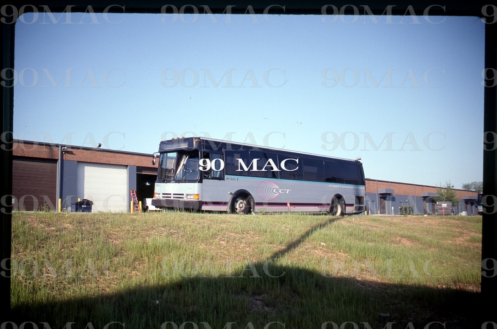 COBB COMMUNITY TRANSIT. FLXIBLE BUS #8903.Marietta (GA). Original Slide 1995.(A)