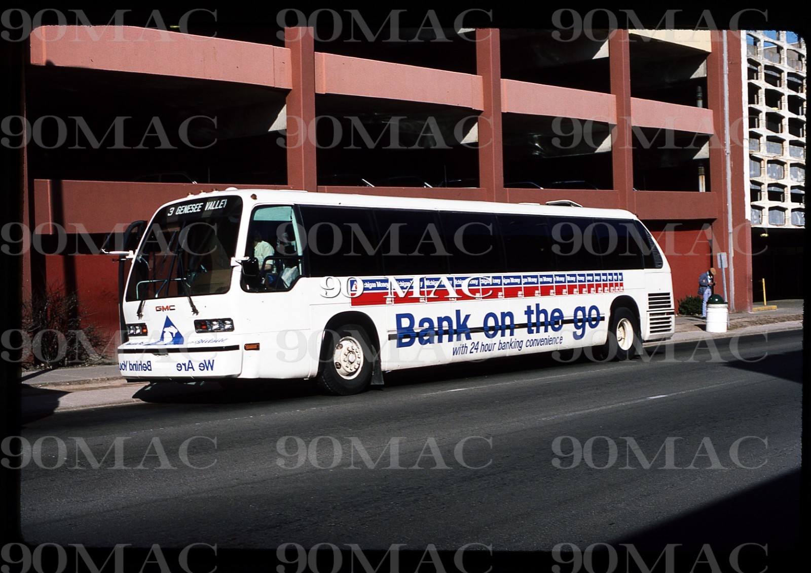 MASS TRANSPORTATION AUTH.-MTA. GM RTS BUS #75. FLINT (MI). Original Slide 1984.