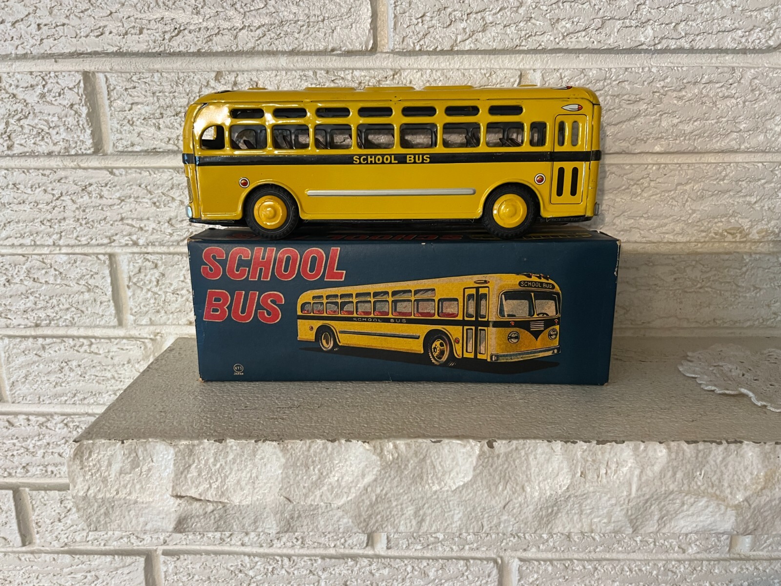 Excellent Antique KTS Tatsuya Tin Friction Toy School Bus in Original Box