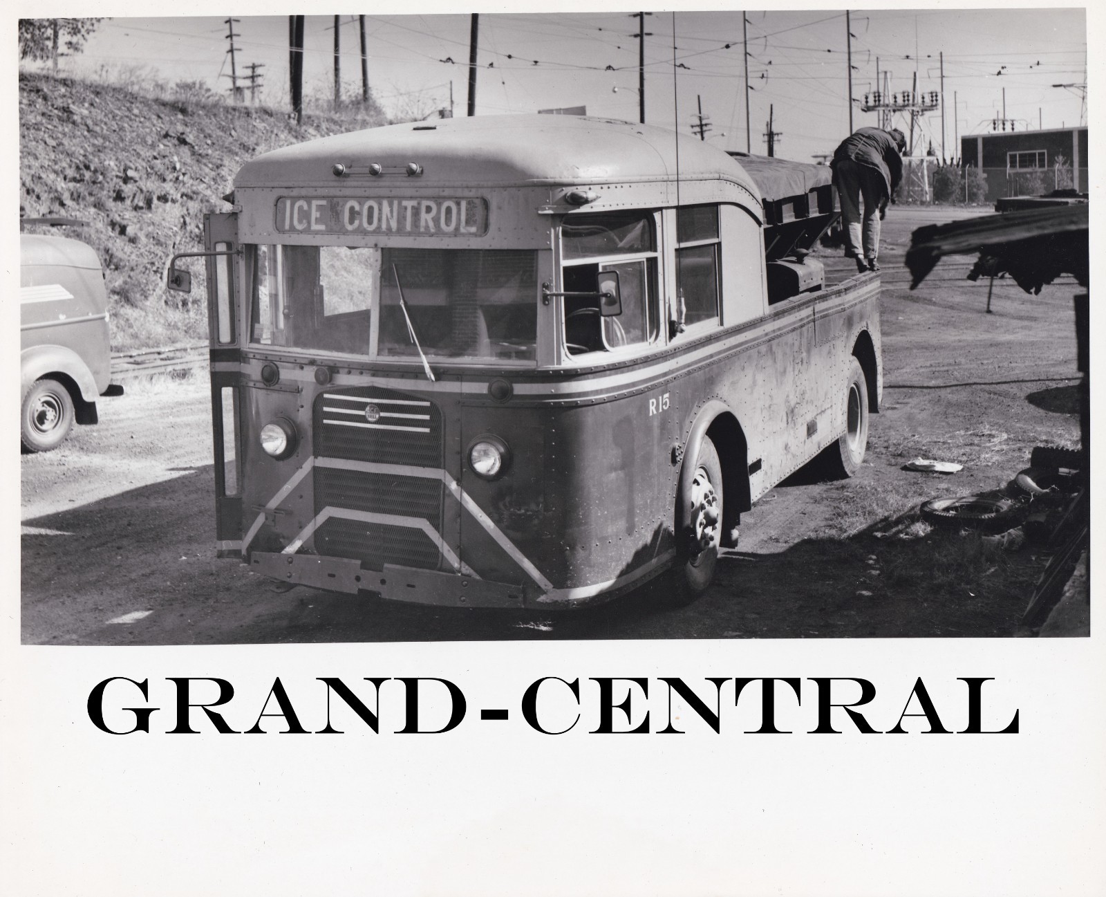 VINTAGE PTC PHILADELPHIA TRANSPORTATION COMPANY BUS PHOTO ICE CONTROL BUS PA