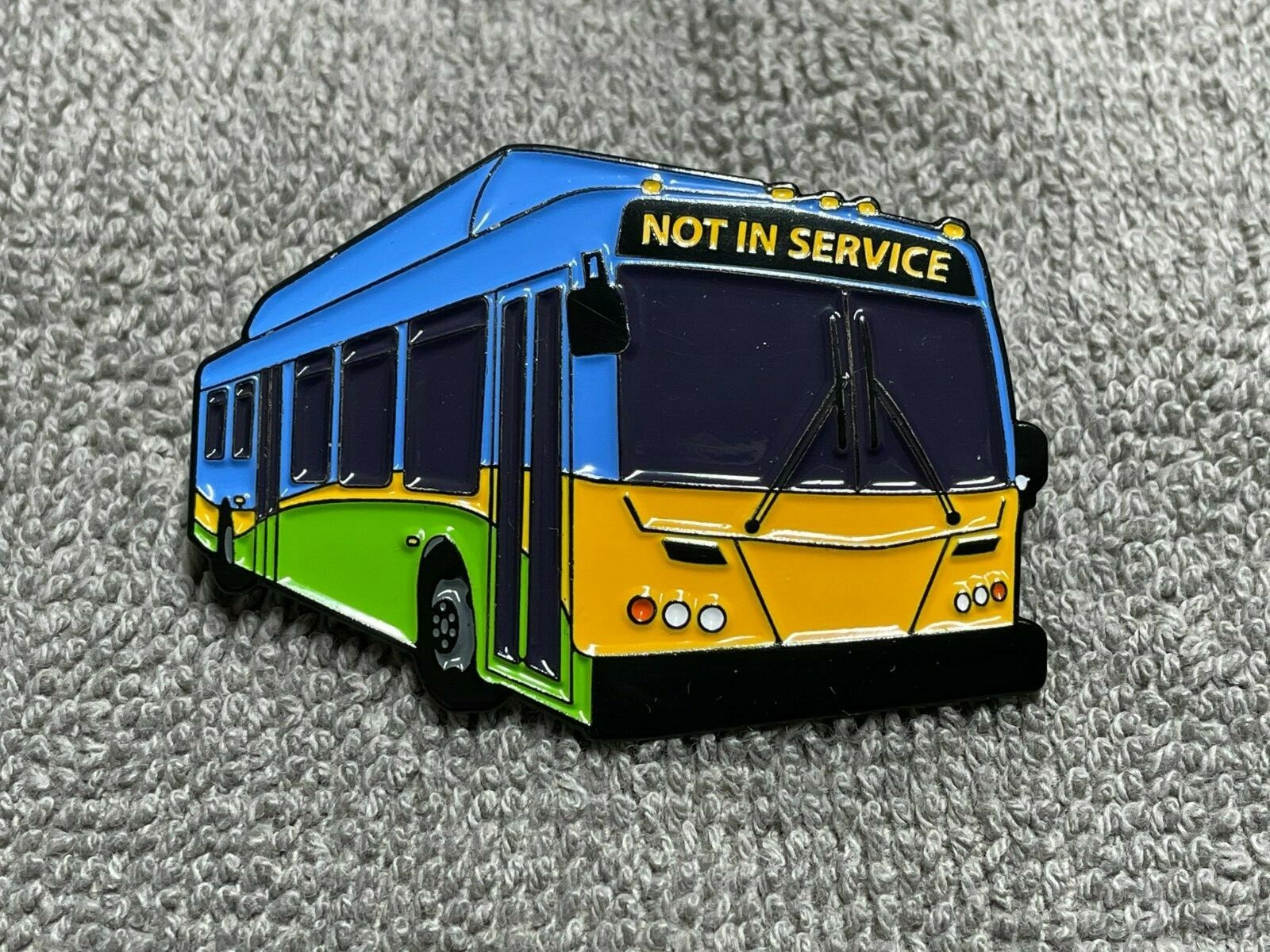 NEW Golden Empire Transit Bakersfield Kern California New Flyer Bus Pin C40LFR