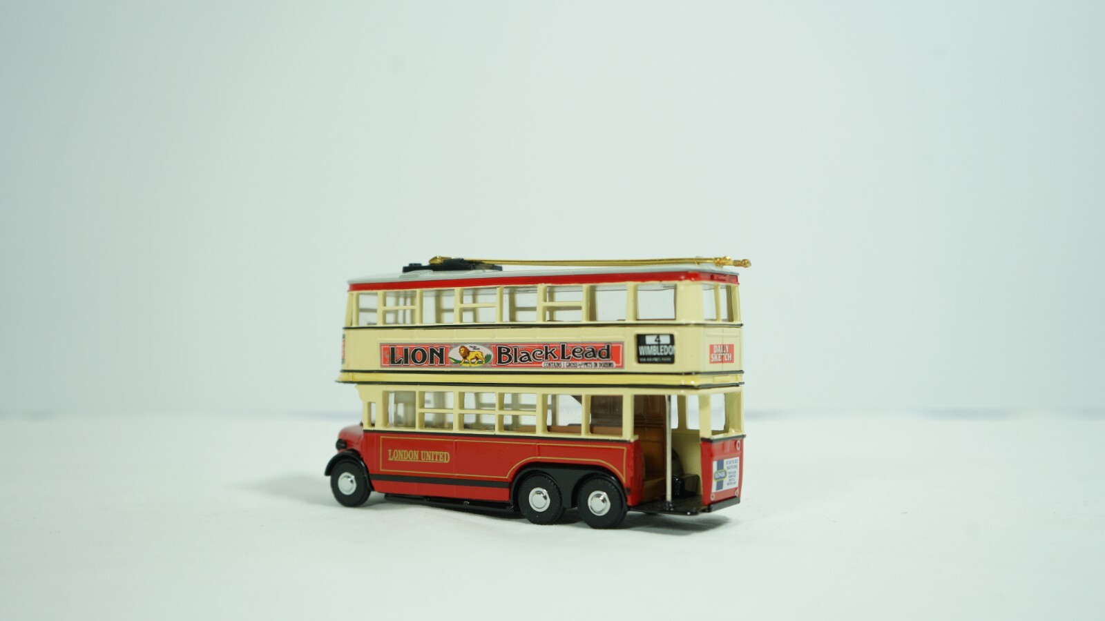 Matchbox 1931 Diddler London United D/Deck Trolleybus Item YET03-M NEW HO1