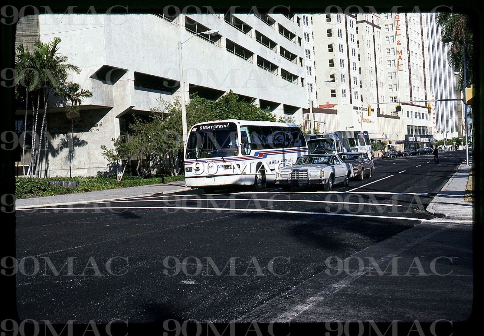 AMERICAN SIGHTSEEING. GM RTS BUS #432. Miami (FL). Original Slide 1981.