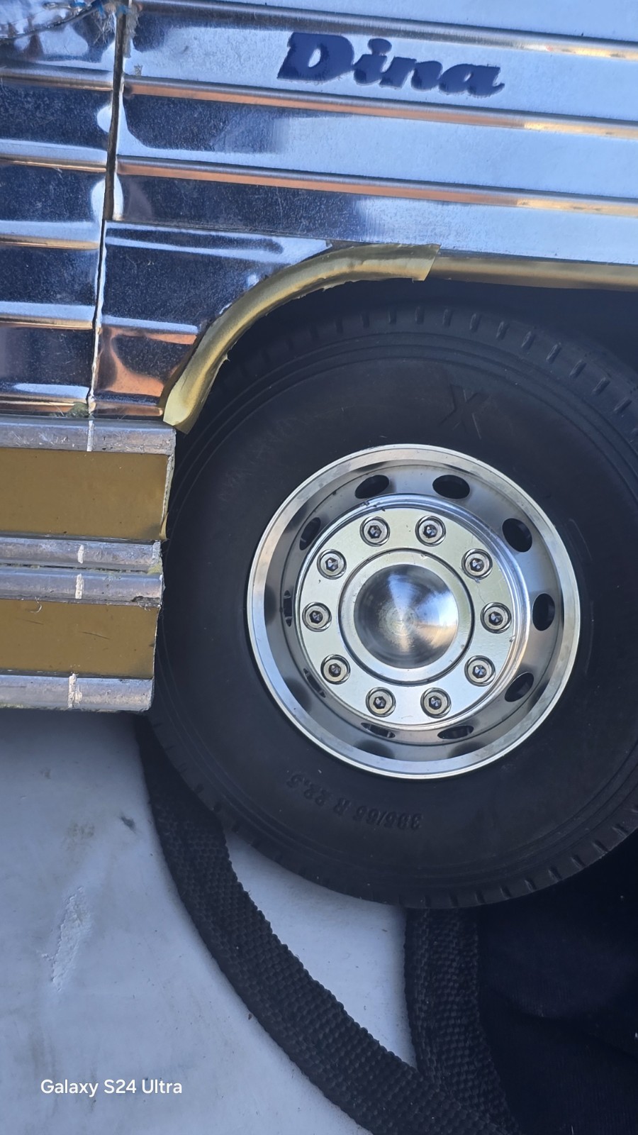 DINA BUS
