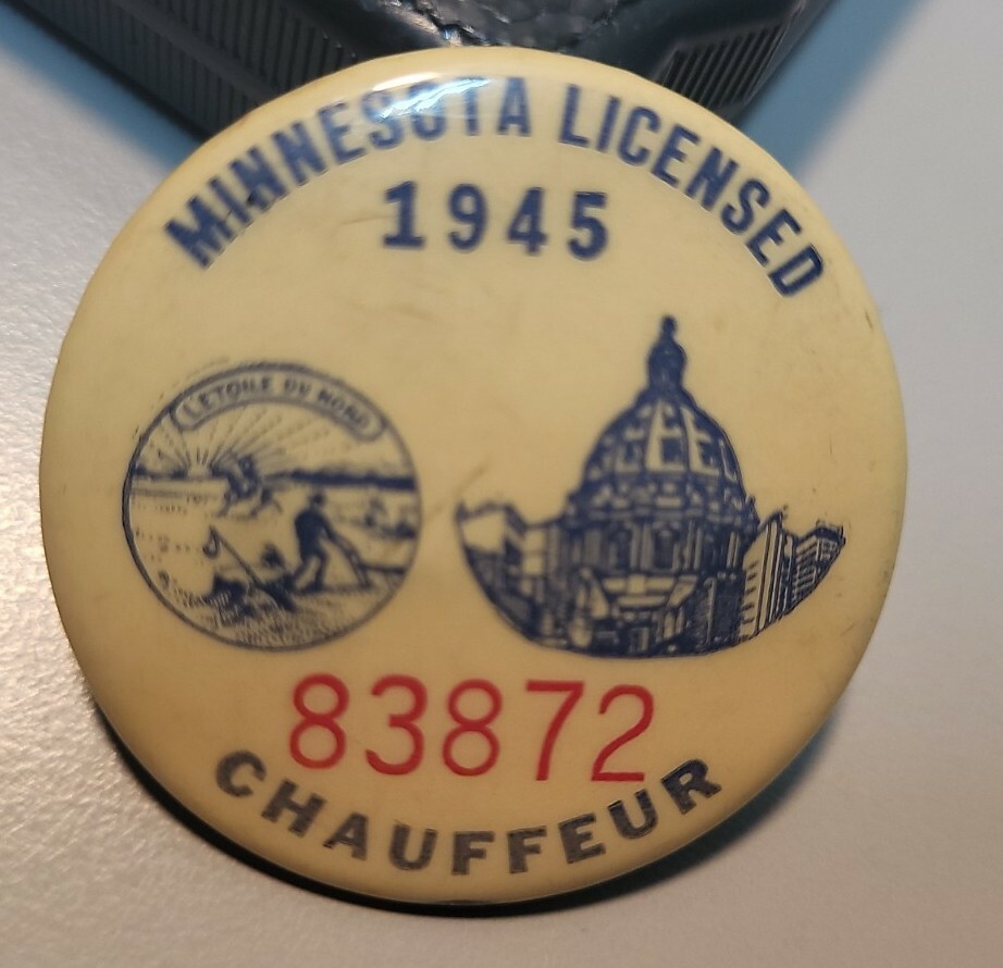 Minnesota licensed chauffeur badge button 1945 pinback pin vintage