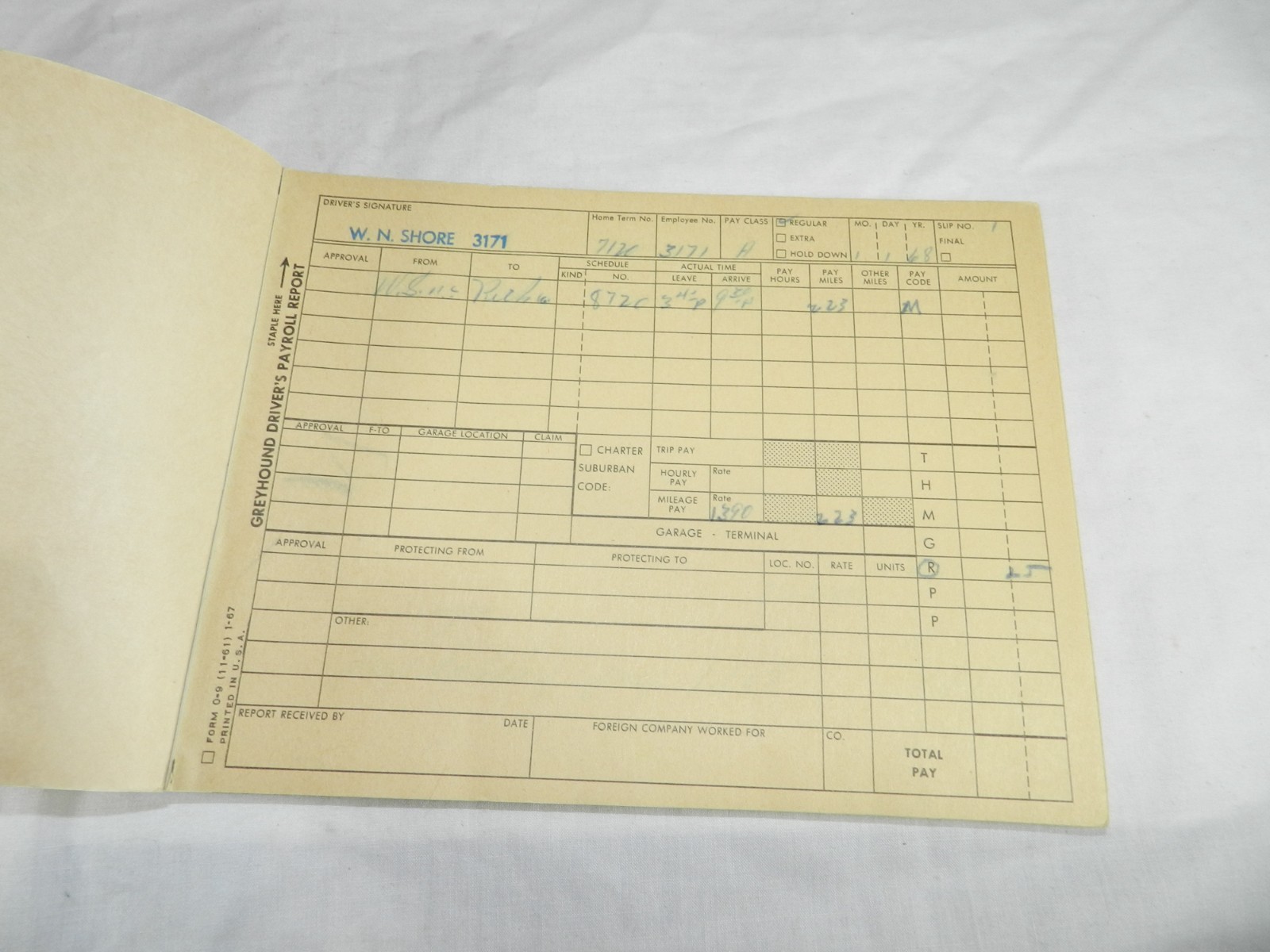 Vintage 1968 Southern Greyhound Lines Driver’s Payroll Report book