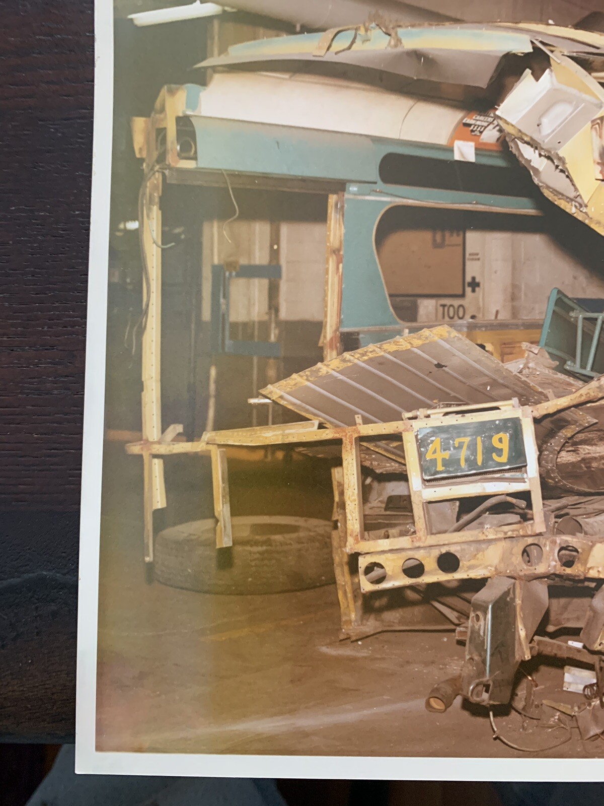 8X10 NY NYC SURFACE TRANSIT BUS #4719 COLOR PHOTOGRAPH COMPLETELY STRIPPED CLEAN