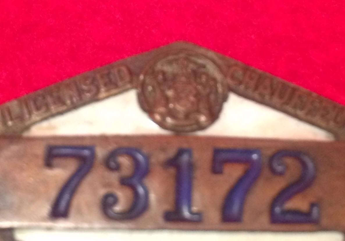 VINTAGE 1916 NEW YORK LICENSED CHAUFFEUR PIN BADGE # 73172 Enameled Brass