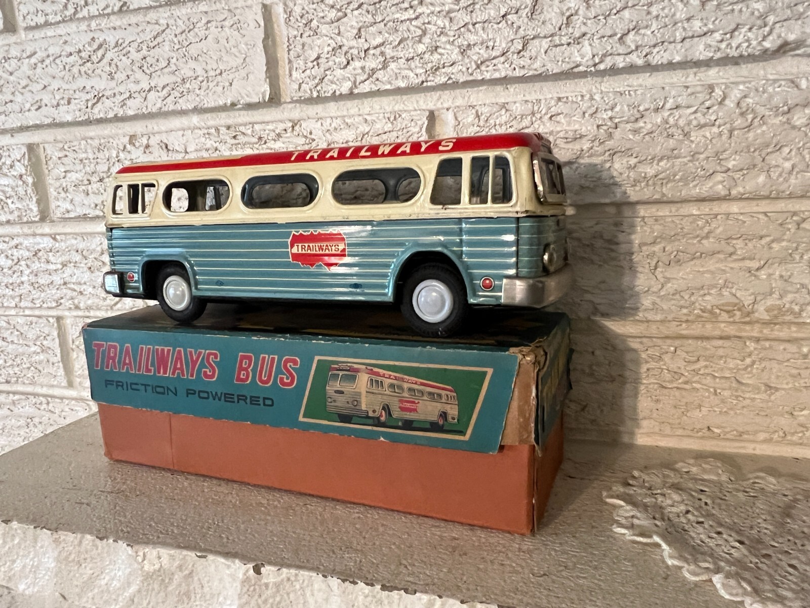 Antique Nomura (Japan) 10″ Tin Friction Trailways Bus w box