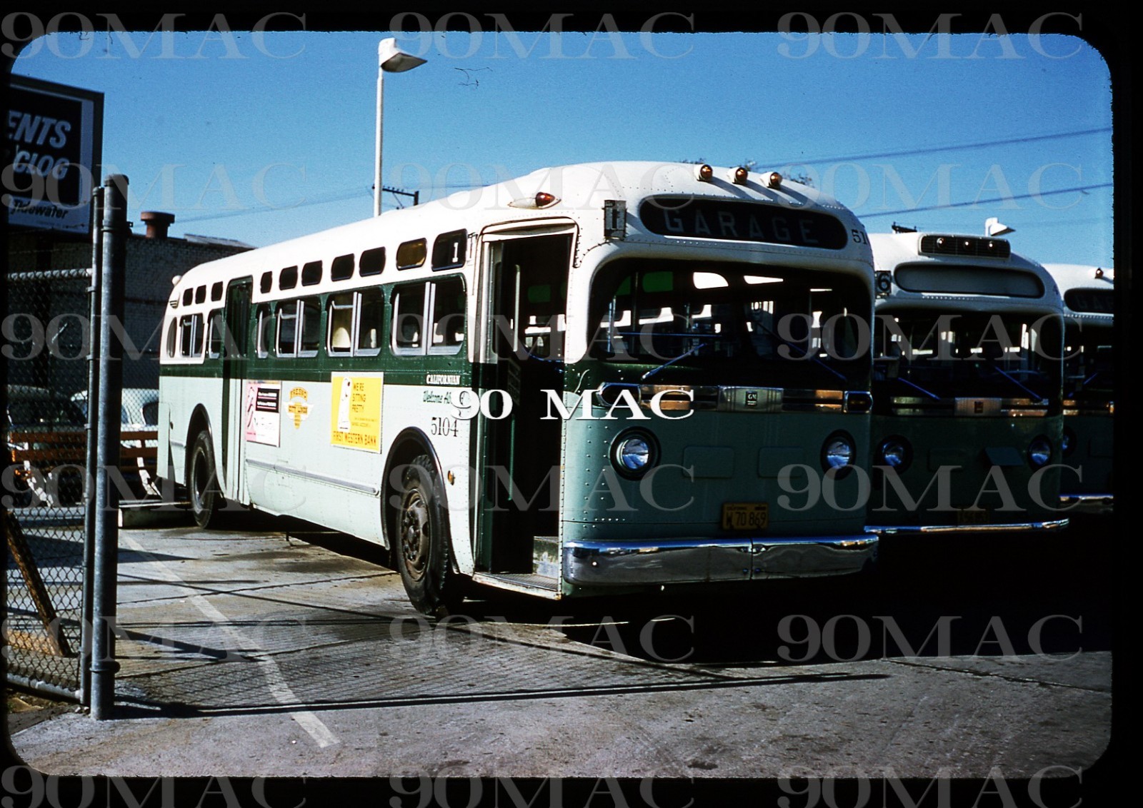 FRESNO CITY LINES. GM COACH BUS #5104. Fresno (CA). Original Slide 1960.