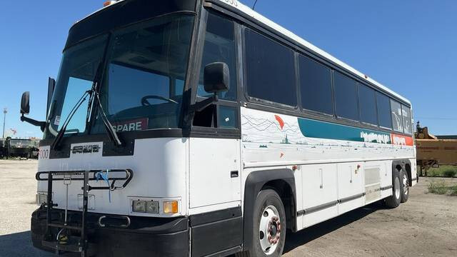 MCI 102-D3 COACH BUS