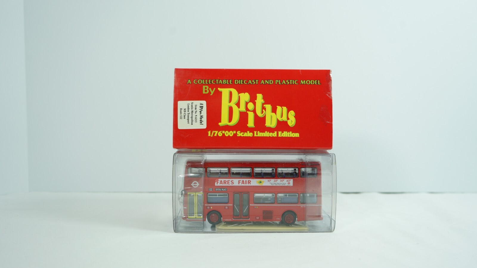 Britbus 1/76 Scania London Transport MD Class Route 122 Item N 6213 NEW B18