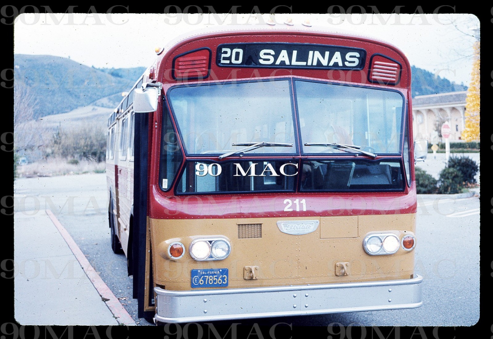 MPT. FLXIBLE BUS #211. Monterey (CA). Original Slide 1977. (A)