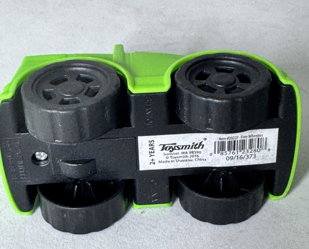 Toysmith Free Wheelers Lightweight Plastic 4 Inch Green Truck Toy New