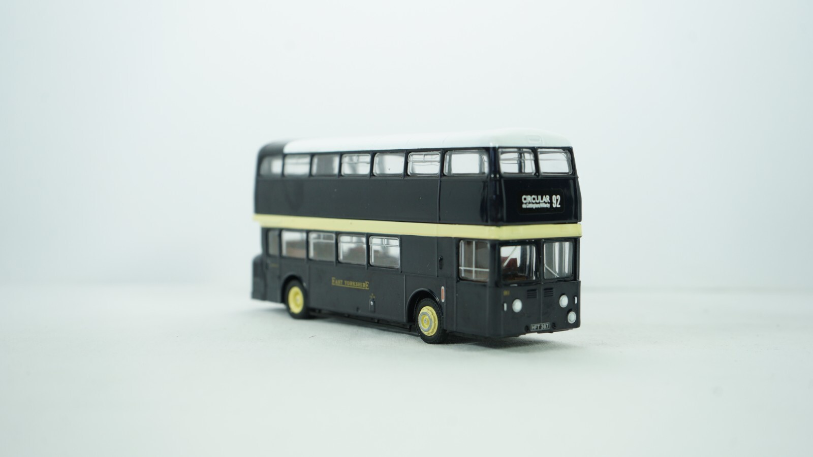EFE Gilbow 1/76 Daimler MCW Fleetline East Yorkshire D/Deck Bus Item 18012 G3