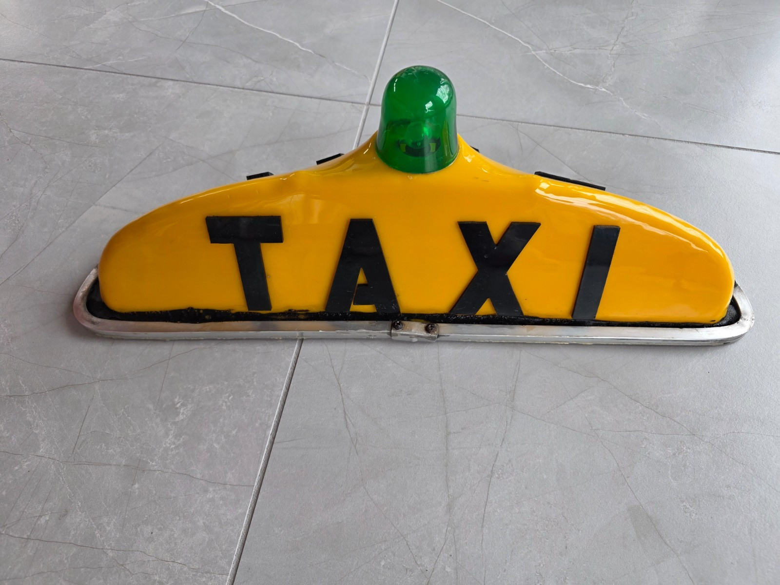 Vintage 50/60’s Yellow Taxi Cab Roof Light
