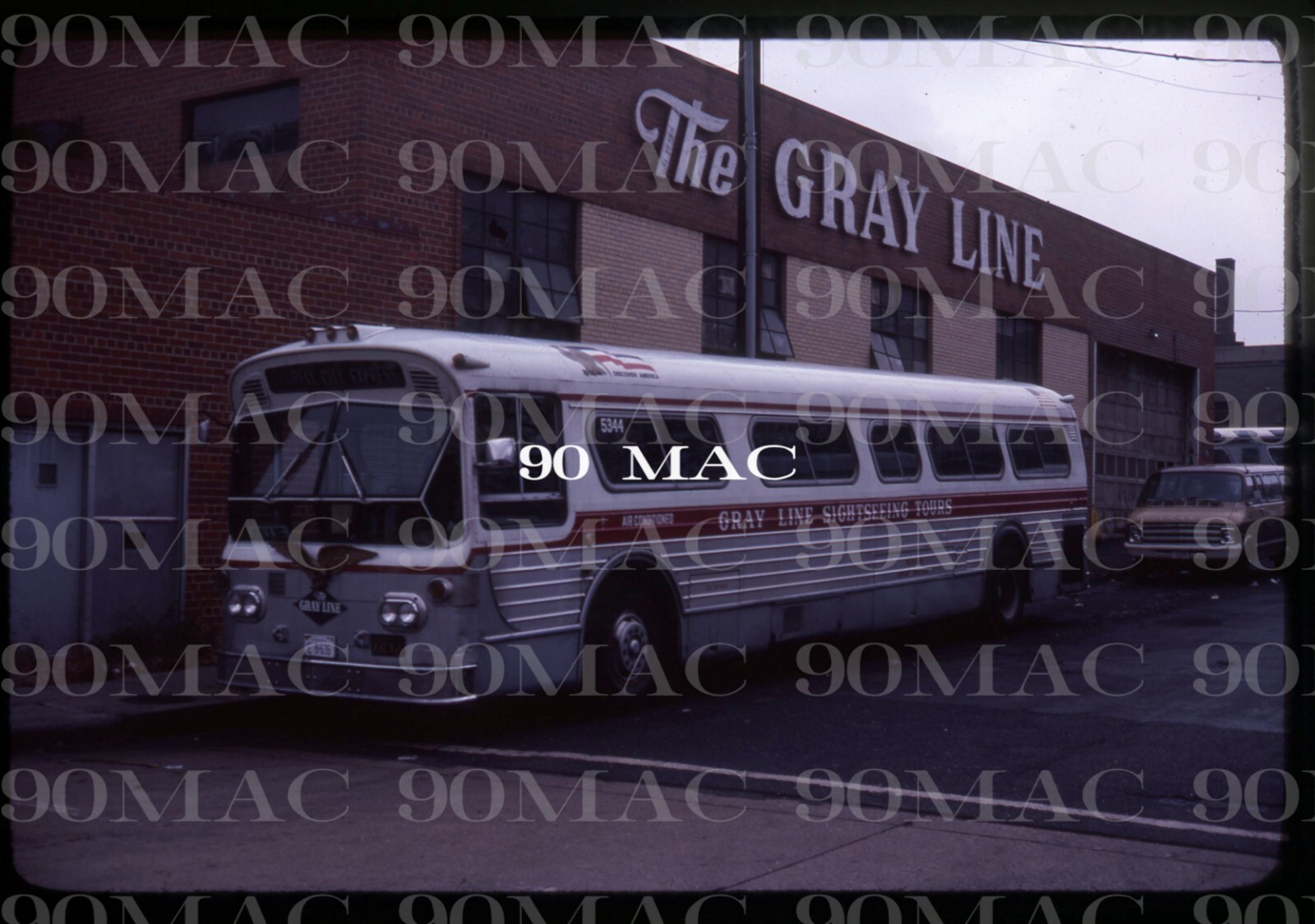 GRAY LINE TOURS. Flxible Bus #5344. Los Angeles (CA). Original Slide 1978.
