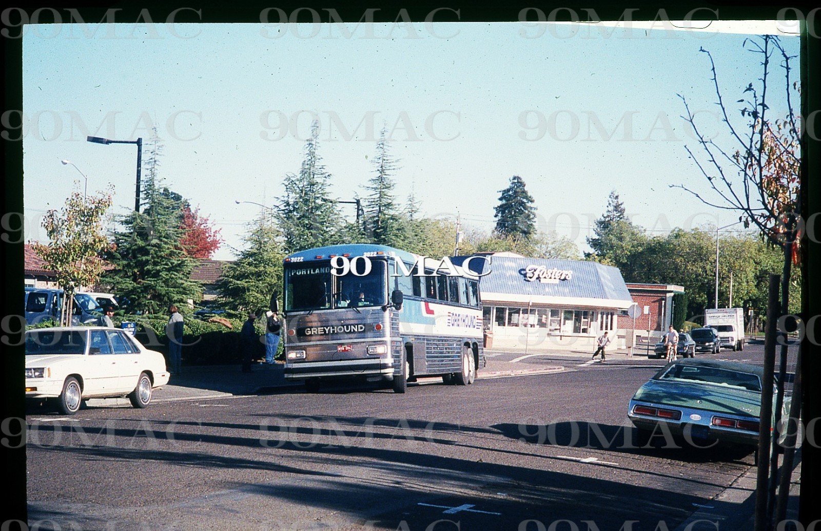 GREYHOUND. MCI COACH #3022. Original Slide 1998.