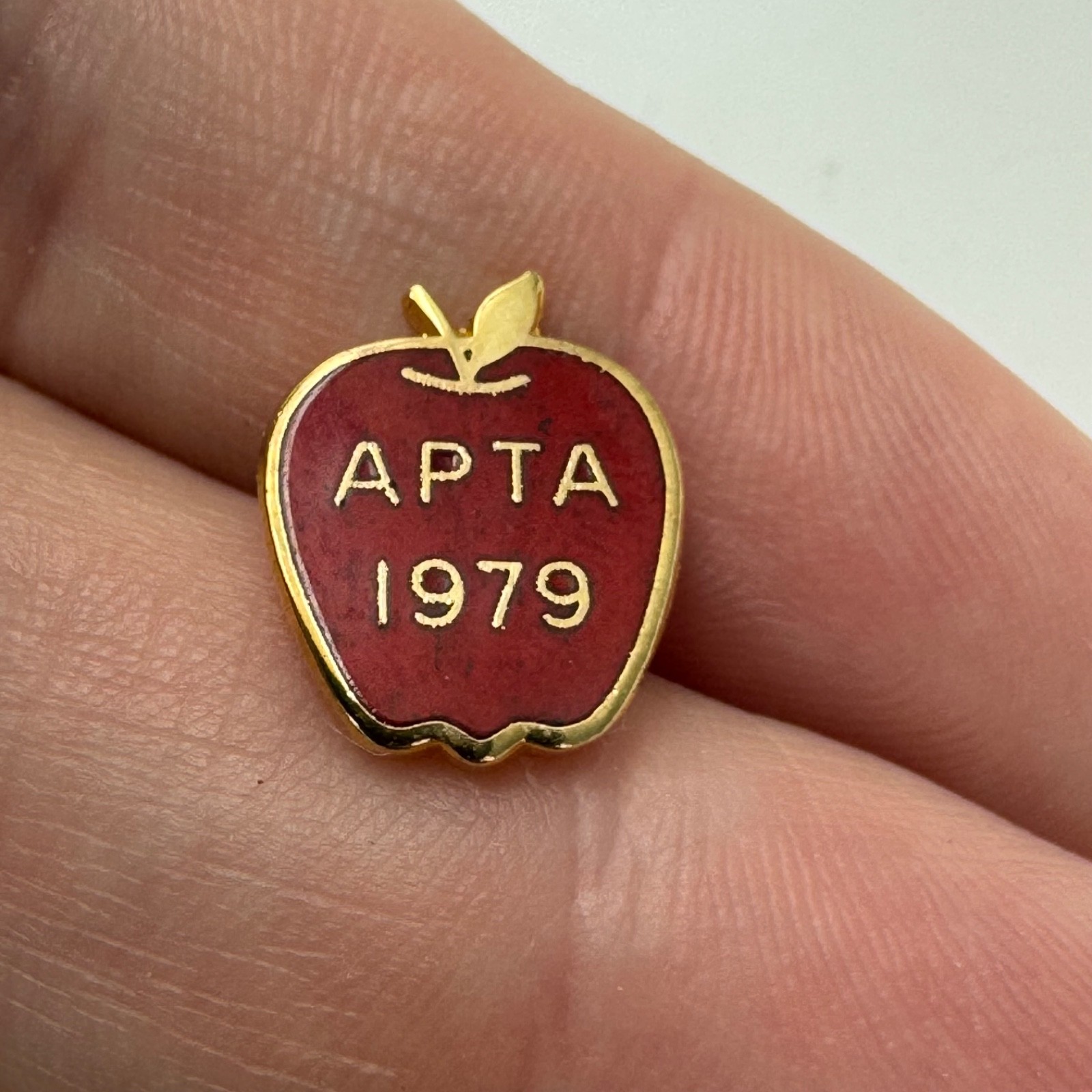APTA 1979 Apple Lapel Pin Red Gold American Public Transportation Association